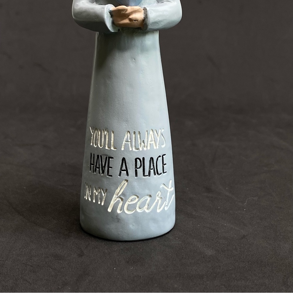 B. LLoyd 2018 Angel Figurine 5” Friend You'll Always Have a Place in My Heart - Picture 6 of 7